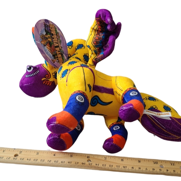 โSOLDโ KNOTTS BERRY FARM |FIESTA VILLAGE 2024 | MULTICOLORED PLUSH DRAGON - Picture 15 of 16